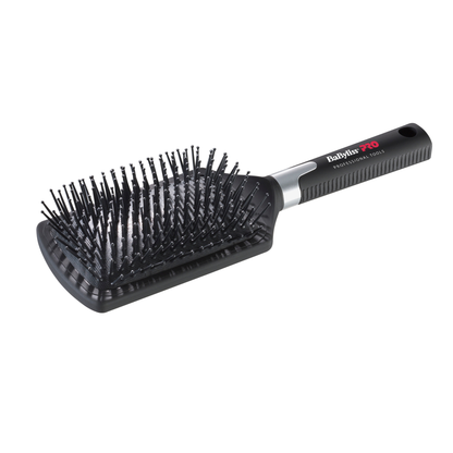Brosse plate large BaBylissPRO utilisée pour lisser cheveux longs