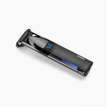Tondeuse barbe BaByliss Super-X Metal Black Edition vue rapprochée premium, écran digital et réglages précis pour un contrôle optimal